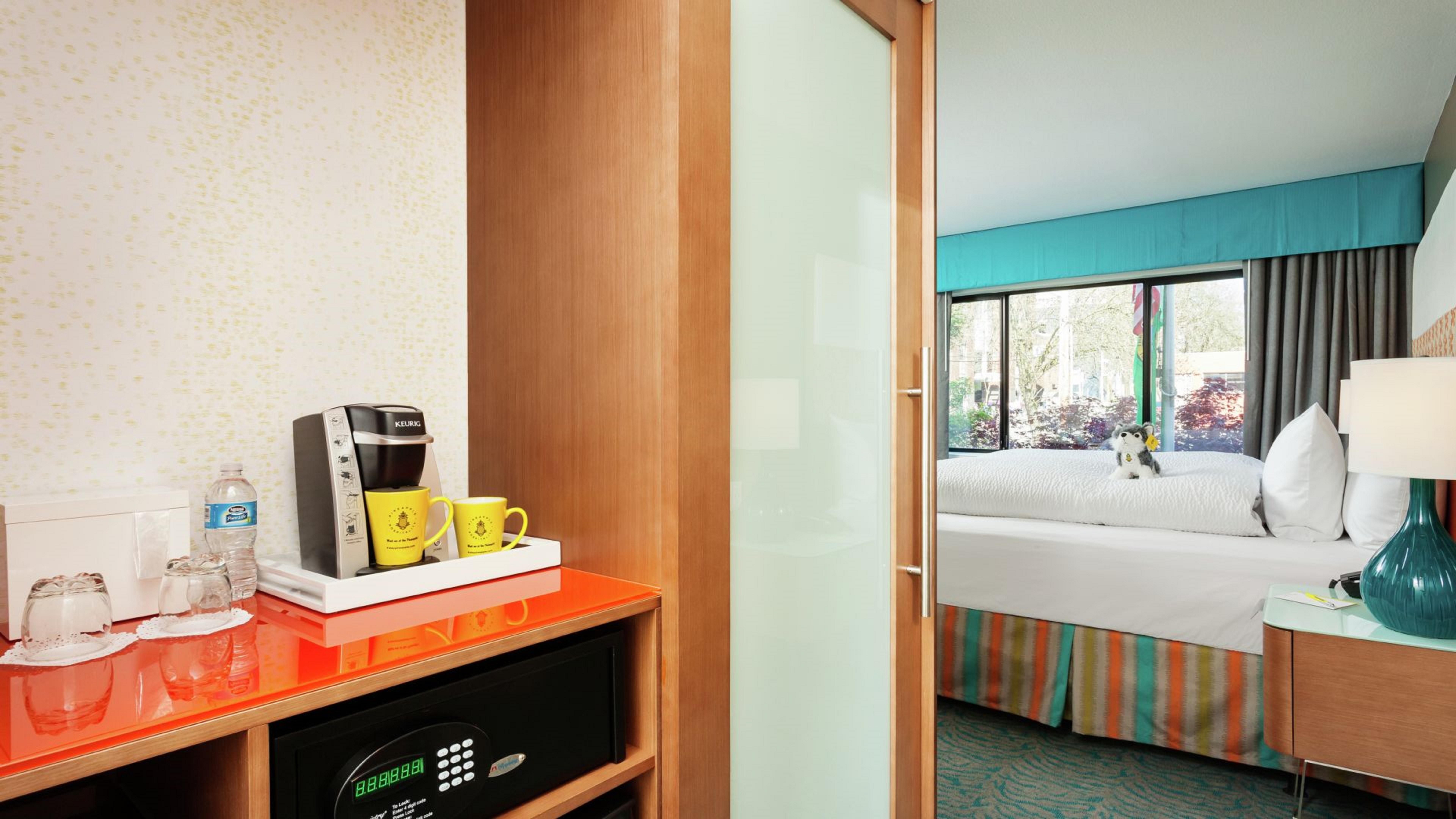 Staypineapple, University Inn, University District Seattle Exterior photo